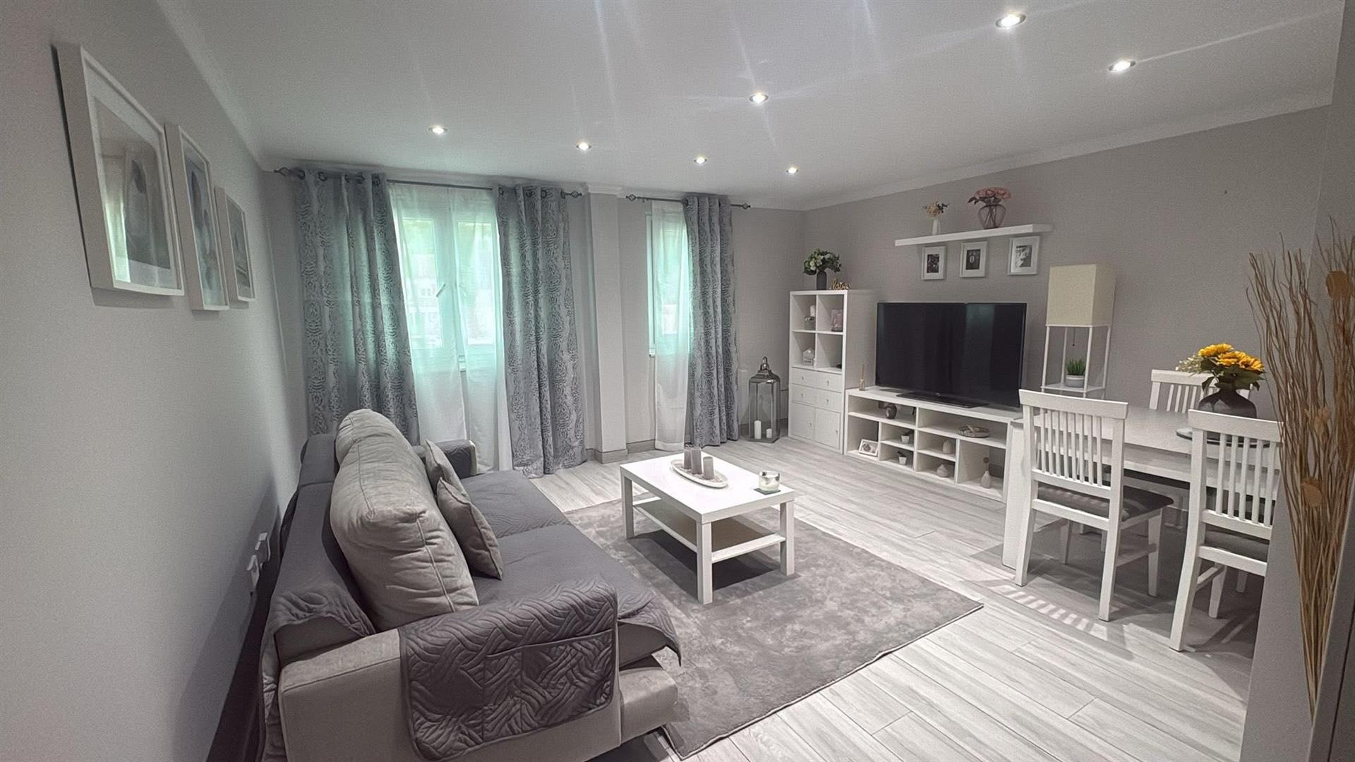 Image of Apartment - 3 Bedrooms - 1 Bathrooms for Sale in Nelson's View-Gibraltar, Image 1